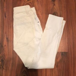 LF/CARMAR LIGHT WASH JEANS (NEVER WORN)